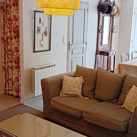 Holiday home La Petite Bacheliere - Terrasse Couverte Exterieure Et Jacuzzi *
