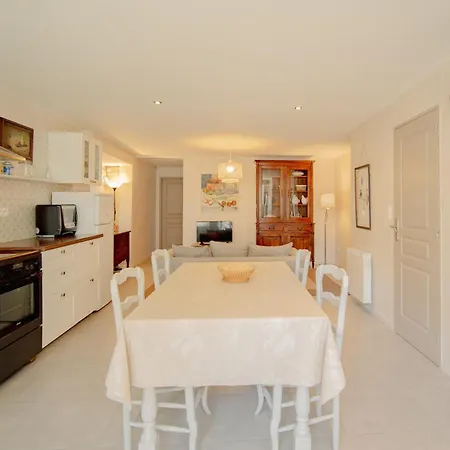 Holiday home La Petite Bacheliere - Terrasse Couverte Exterieure Et Jacuzzi *