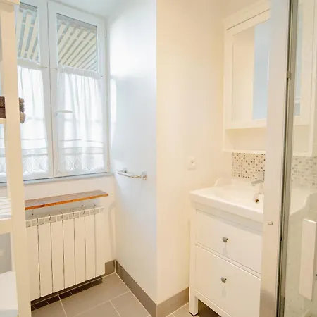 La Petite Bacheliere - Terrasse Couverte Exterieure Et Jacuzzi La Bachellerie