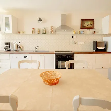 La Petite Bacheliere - Terrasse Couverte Exterieure Et Jacuzzi Holiday home